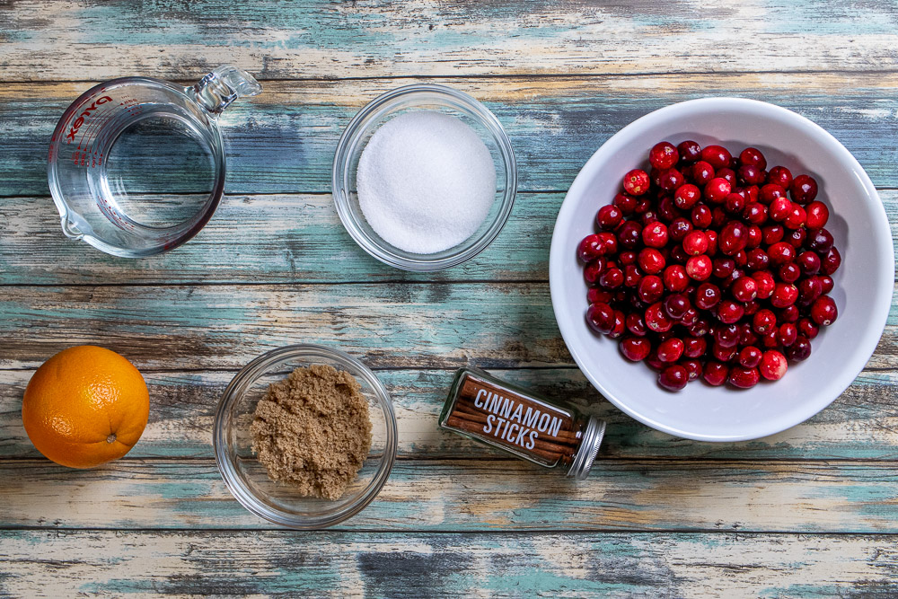 ingredients for a great cranberry sauce