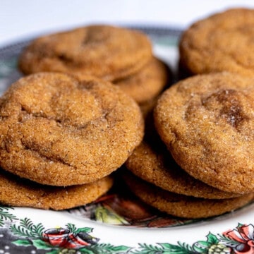 Close up of gingerbread snickerdoodles on a Christmas plate